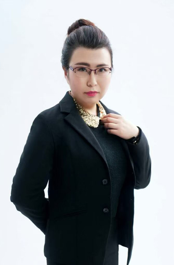 常务理事 杨策